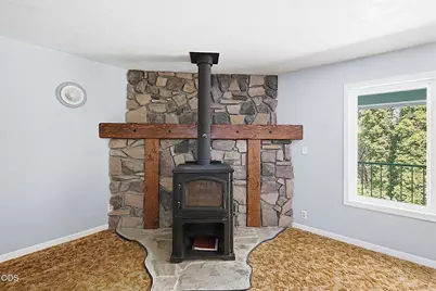11150 Lower River Road, Grants Pass, OR 97526 - Photo 9