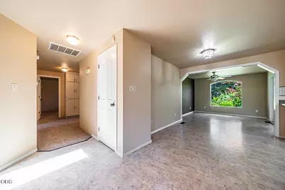 3321 Oneida Circle, Medford, OR 97504 - Photo 7