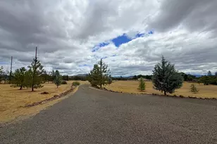 63 Rogue River Dr, Eagle Point, OR 97524 - Photo 19