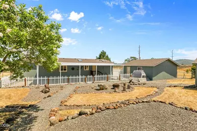 63 Rogue River Drive, Eagle Point, OR 97524 - Photo 25