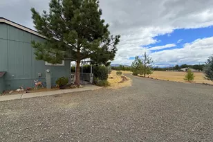 63 Rogue River Dr, Eagle Point, OR 97524 - Photo 21