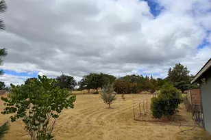 63 Rogue River Dr, Eagle Point, OR 97524 - Photo 31