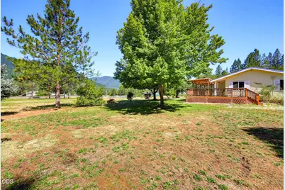 2072 E Evans Creek Road, Rogue River, OR 97537 - Photo 31