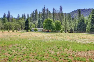 2072 E Evans Creek Rd, Rogue River, OR 97537 - Photo 27