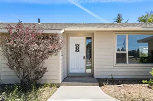 6492 SW 51st, Redmond, OR 97756 - Photo 11