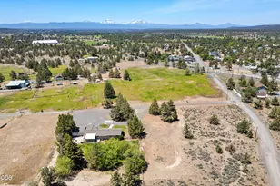 6492 SW 51st, Redmond, OR 97756 - Photo 3