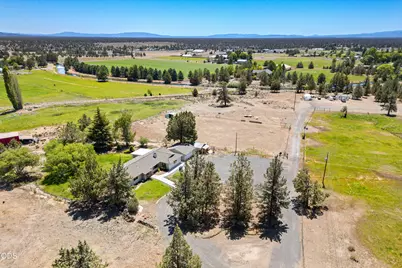6492 SW 51st, Redmond, OR 97756 - Photo 5