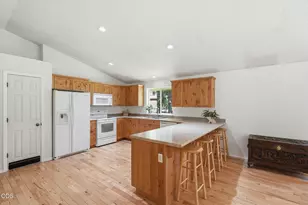 19184 Baker Rd, Bend, OR 97702 - Photo 11