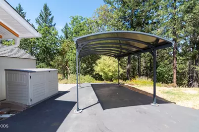 712 Colleen Court, Grants Pass, OR 97527 - Photo 57