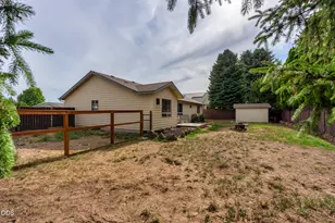 710 NW 21st Ct, Redmond, OR 97756 - Photo 31