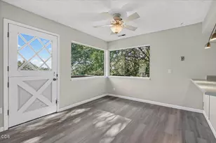 5015 Dark Hollow Rd, Medford, OR 97501 - Photo 5