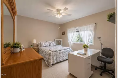 499 Ridgeway Avenue, Central Point, OR 97502 - Photo 19