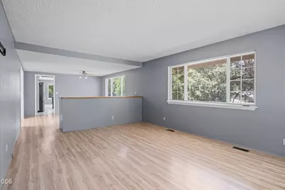 287 Surrey Drive, Grants Pass, OR 97526 - Photo 13