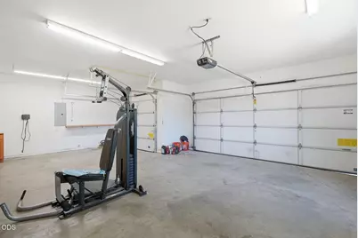 2541 NW 15th Street, Redmond, OR 97756 - Photo 45
