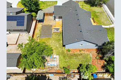 2541 NW 15th Street, Redmond, OR 97756 - Photo 39
