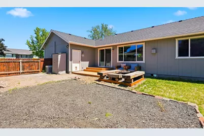 2541 NW 15th Street, Redmond, OR 97756 - Photo 27