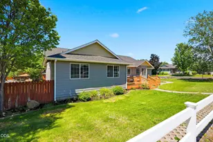 2541 NW 15th St, Redmond, OR 97756 - Photo 33