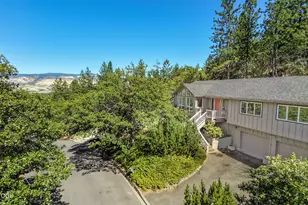 1536 Pinecrest Terrace, Ashland, OR 97520 - Photo 5