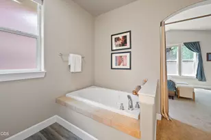 20705 Snow Peaks Dr, Bend, OR 97701 - Photo 25