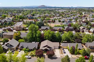 20705 Snow Peaks Dr, Bend, OR 97701 - Photo 39
