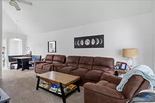 1559 SW Rimrock Way, Redmond, OR 97756 - Photo 5