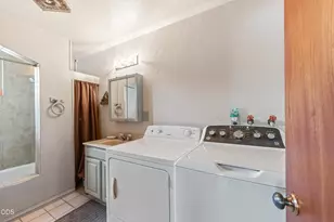 65230 94th St, Bend, OR 97703 - Photo 19