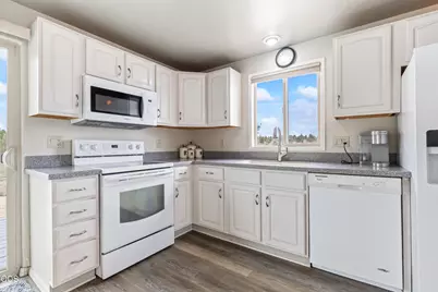 65230 94th Street, Bend, OR 97703 - Photo 7