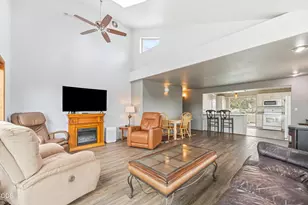 65230 94th St, Bend, OR 97703 - Photo 5