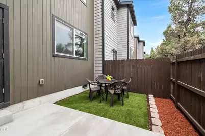 538 NW 28th, Redmond, OR 97756 - Photo 29