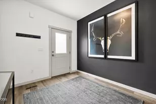 538 NW 28th, Redmond, OR 97756 - Photo 5