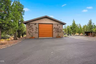 67295 Gist Rd, Bend, OR 97703 - Photo 37