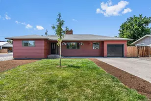 285 SW Claypool St, Prineville, OR 97754 - Photo 3