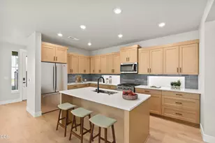 3890 NE Petrosa Ave, Bend, OR 97701 - Photo 5