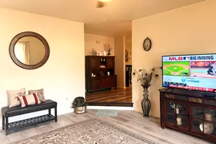1002 Angler Ln, Grants Pass, OR 97527 - Photo 7