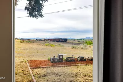 31 3rd Street, Metolius, OR 97741 - Photo 27