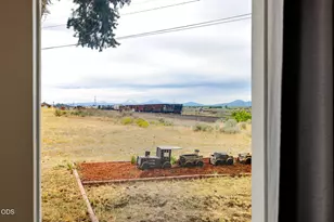 31 3rd St, Metolius, OR 97741 - Photo 27