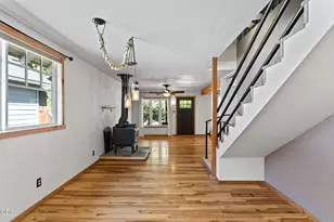 615 NW Ogden Ave, Bend, OR 97703 - Photo 15