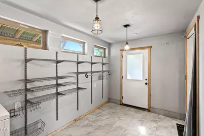 615 NW Ogden Avenue, Bend, OR 97703 - Photo 23