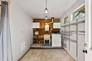 615 NW Ogden Ave, Bend, OR 97703 - Photo 21