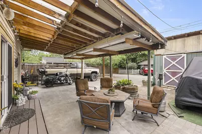 615 NW Ogden Avenue, Bend, OR 97703 - Photo 23