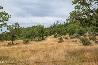 11598 Butte Falls Highway, Eagle Point, OR 97524 - Photo 11