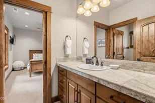 56820 Dancing Rock Loop, Bend, OR 97707 - Photo 51
