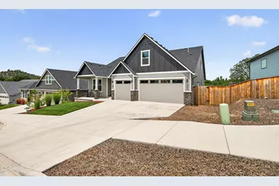 327 Arrowhead Trail, Eagle Point, OR 97524 - Photo 33