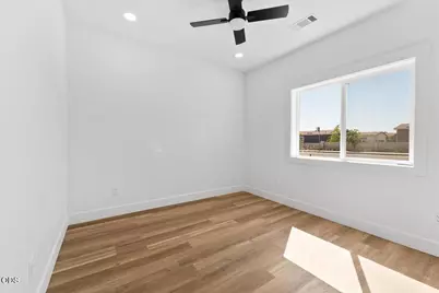467 Arnos Street, Talent, OR 97540 - Photo 23