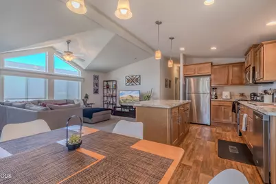 3555 S Pacific Highway #SPC 205, Medford, OR 97501 - Photo 7