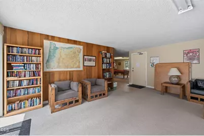 897 E Desperado Trail #UNIT 102, Sisters, OR 97759 - Photo 43