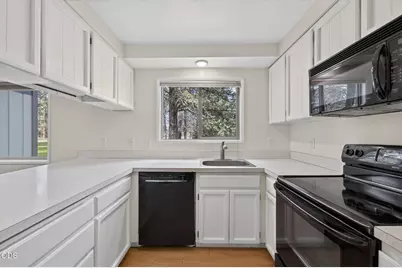 897 E Desperado Trail #UNIT 102, Sisters, OR 97759 - Photo 13