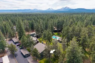 897 E Desperado Trail, Sisters, OR 97759 - Photo 1