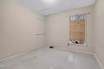 625 W Jackson Street, Medford, OR 97501 - Photo 17