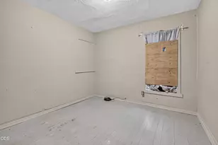 625 W Jackson St, Medford, OR 97501 - Photo 17